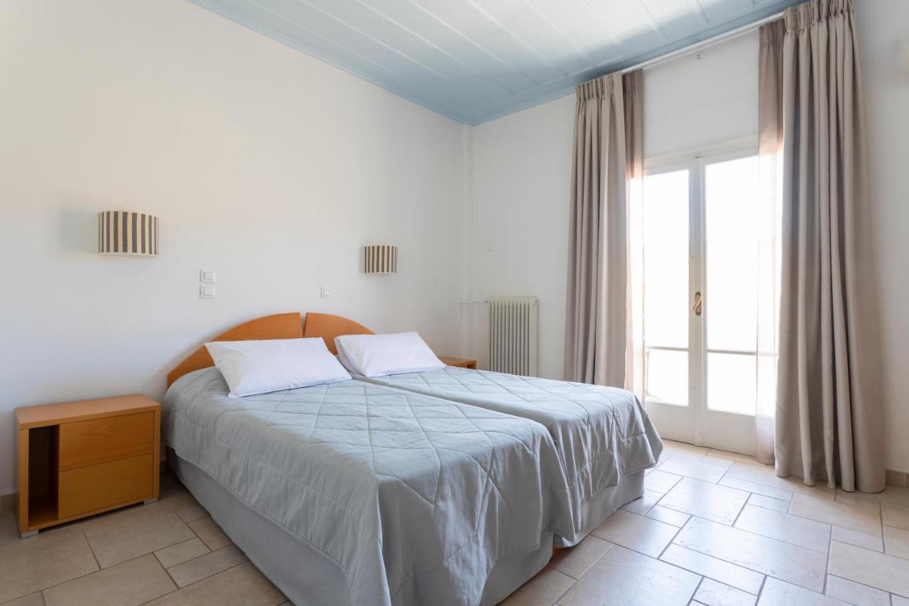Hotel Roumani 스페체스 외부 사진