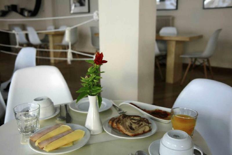 Hotel Roumani 스페체스 외부 사진